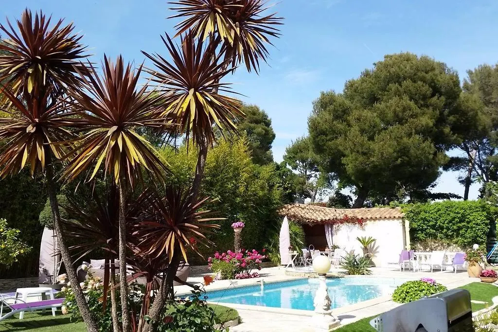 Studio Dans Villa De Charme, Piscine, Proche Plage Cassis 0*,
