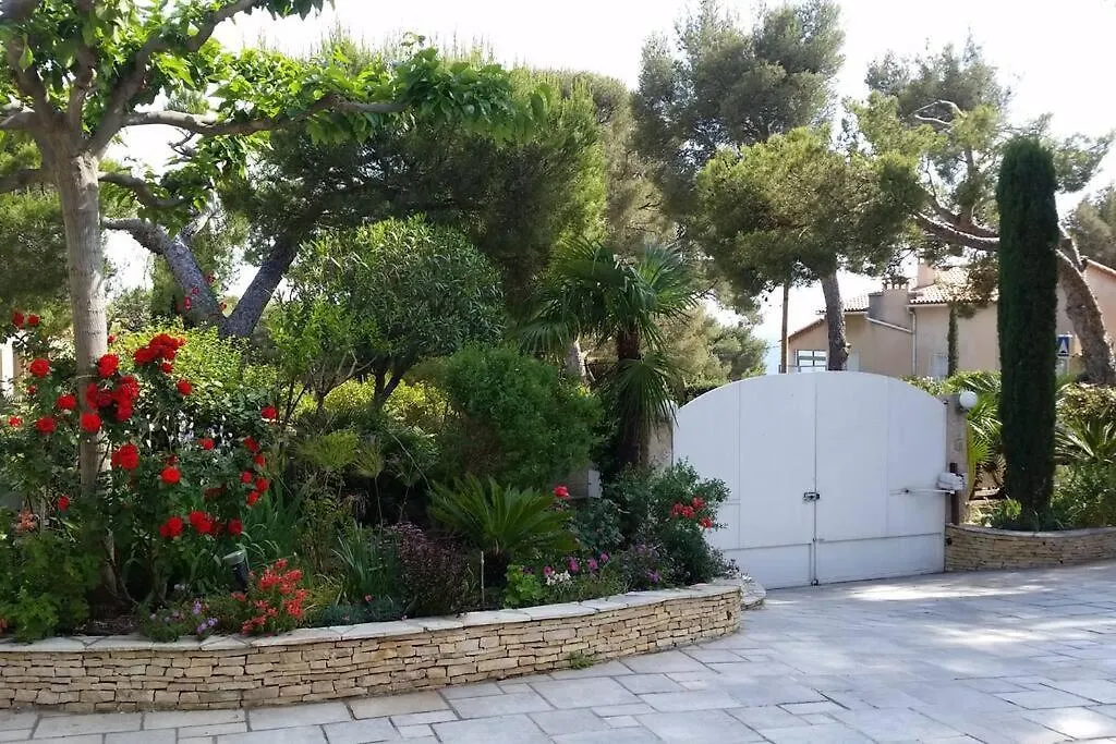 Appartement Studio Dans Villa De Charme, Piscine, Proche Plage Cassis